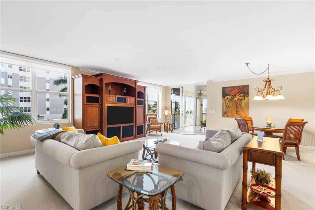 THE SHORES - Residential