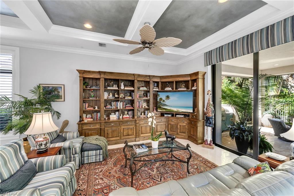 TRADITIONS - Residential