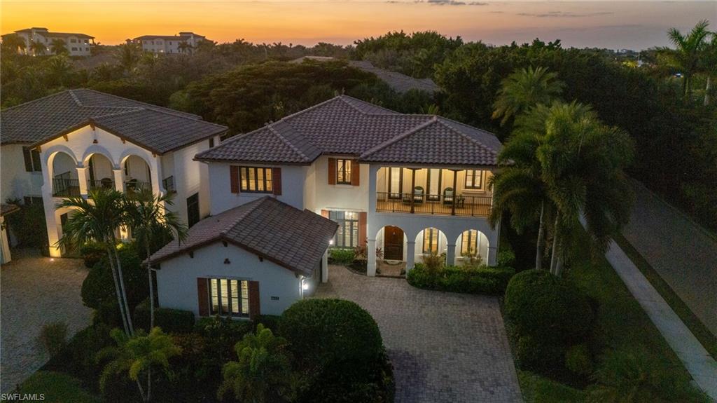 TRADITIONS - Residential