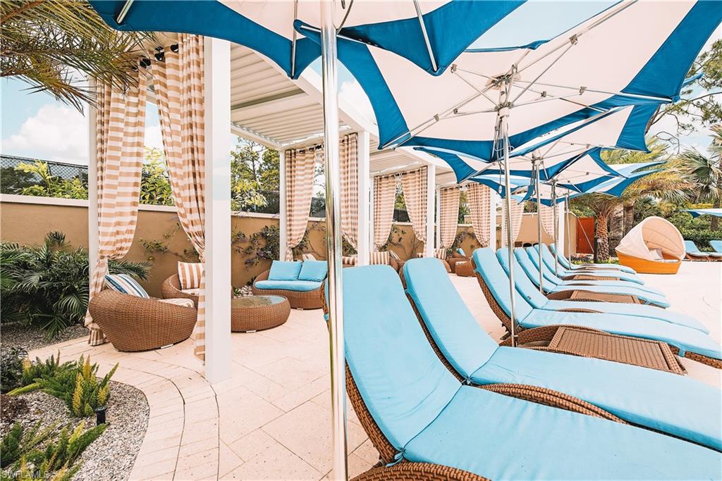 TRADITIONS - Residential