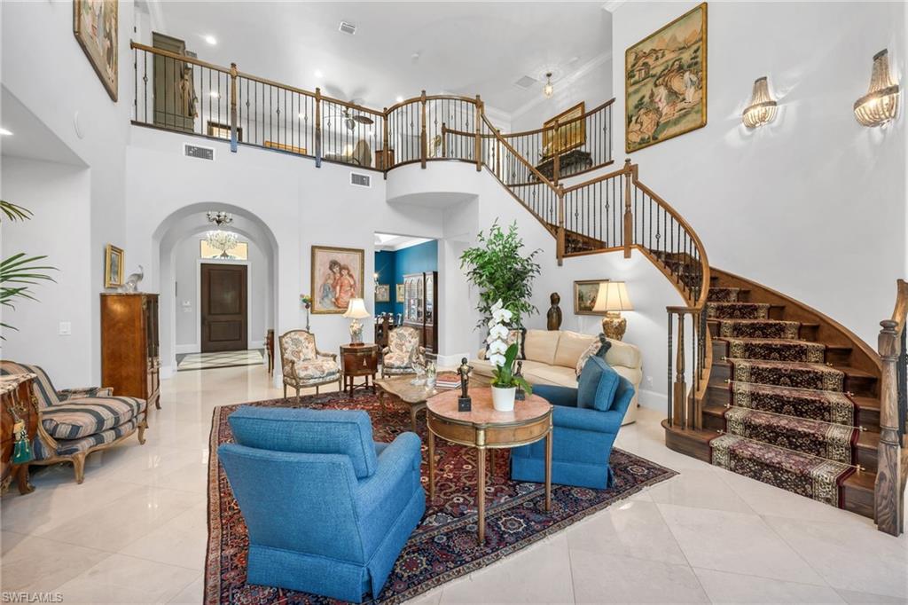 TRADITIONS - Residential