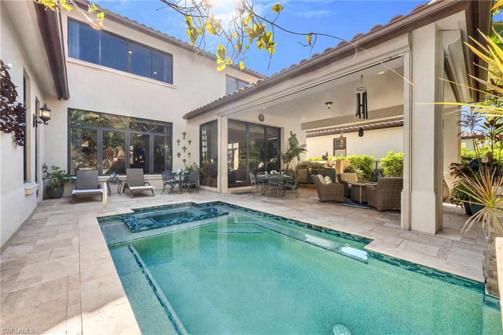 TRADITIONS - Residential