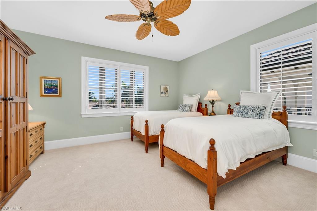 TRADITIONS - Residential