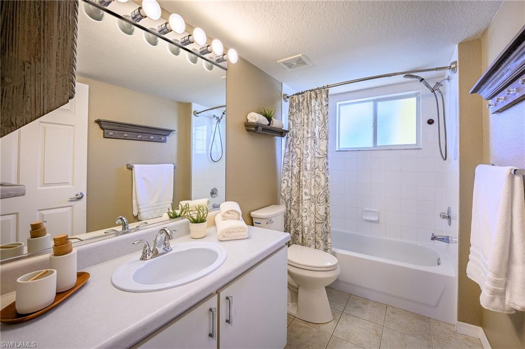 KEY ROYAL CONDOMINIUMS - Residential