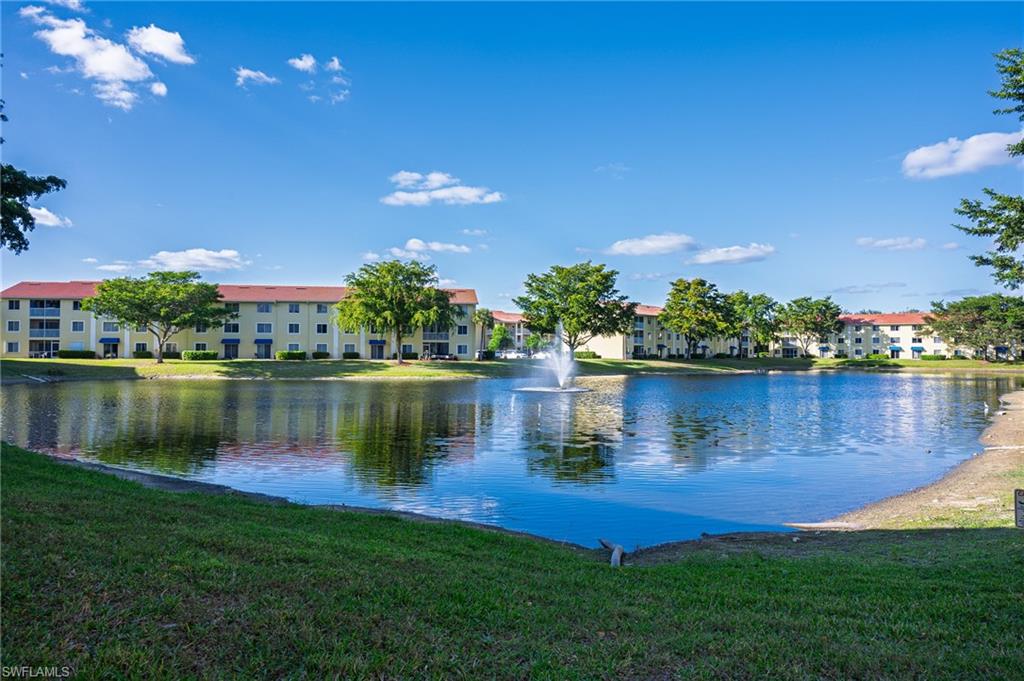 KEY ROYAL CONDOMINIUMS - Residential