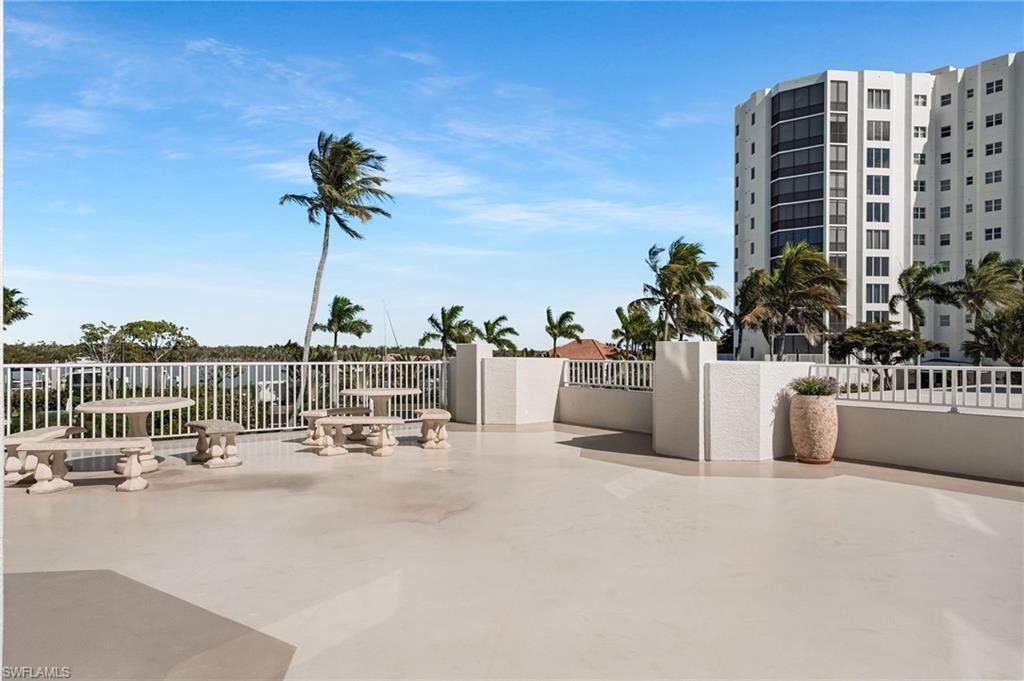 WATERSIDE AT BAY BEACH - Residential