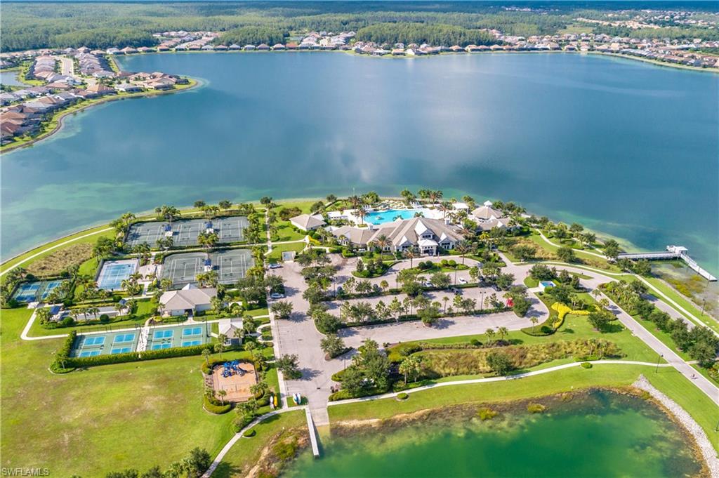 CORKSCREW SHORES - Residential