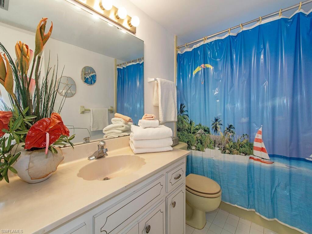 GLADES COUNTRY CLUB - Residential