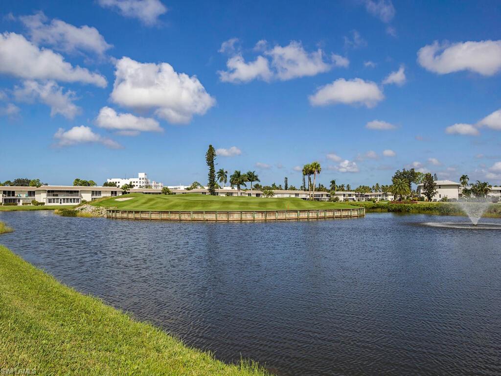 GLADES COUNTRY CLUB - Residential