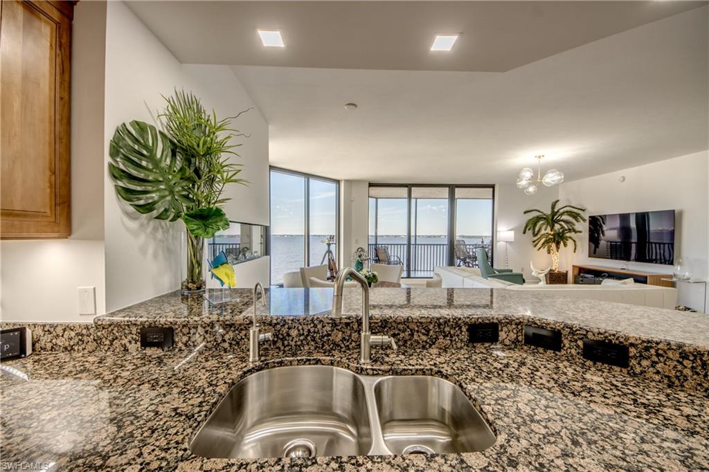 PARKSIDE AT THE RIVERS - Residential