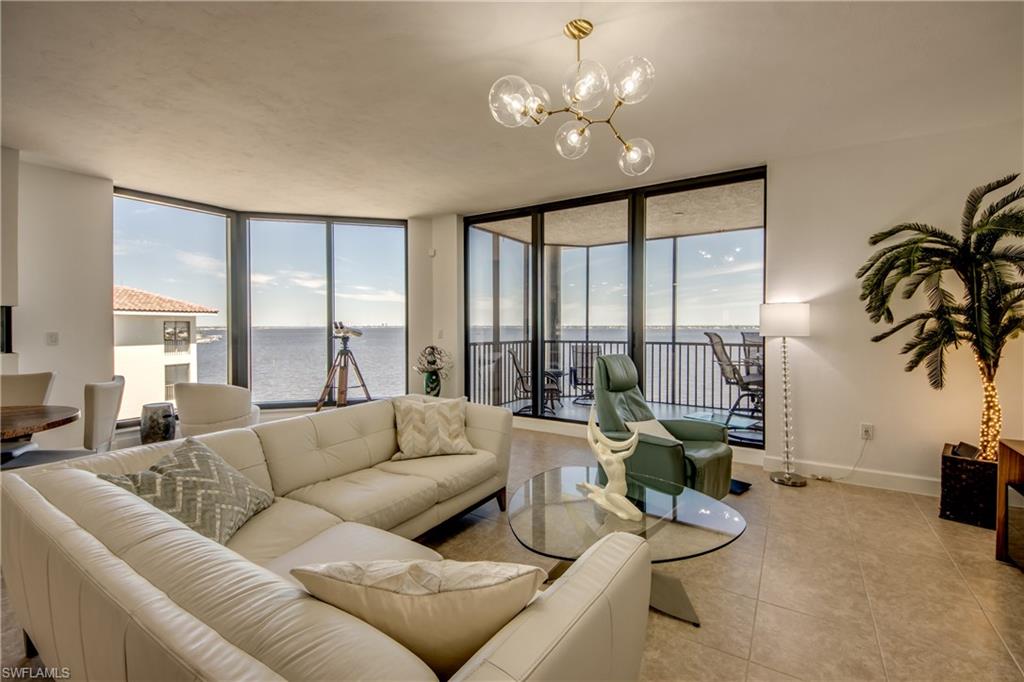 PARKSIDE AT THE RIVERS - Residential