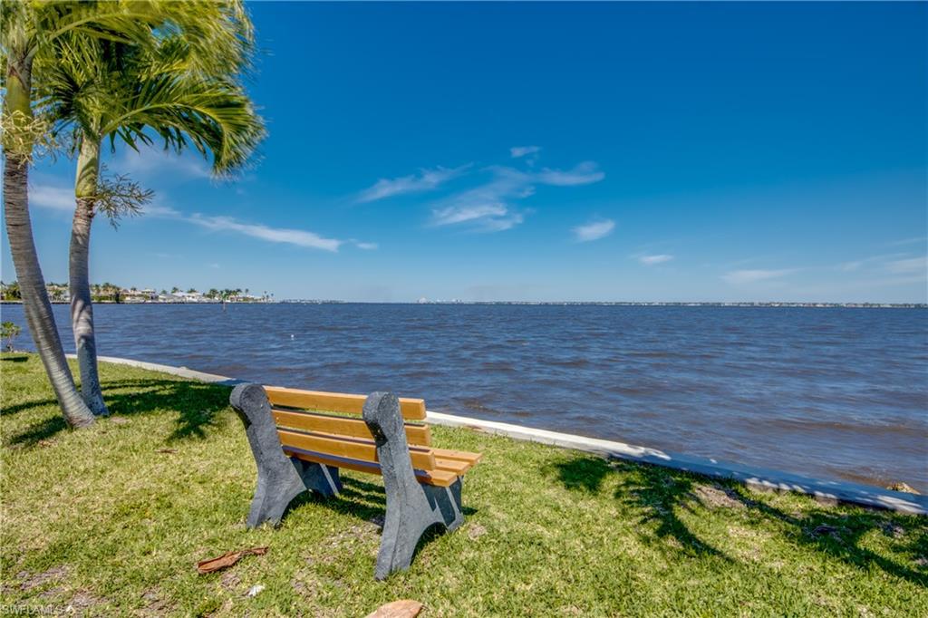 PARKSIDE AT THE RIVERS - Residential