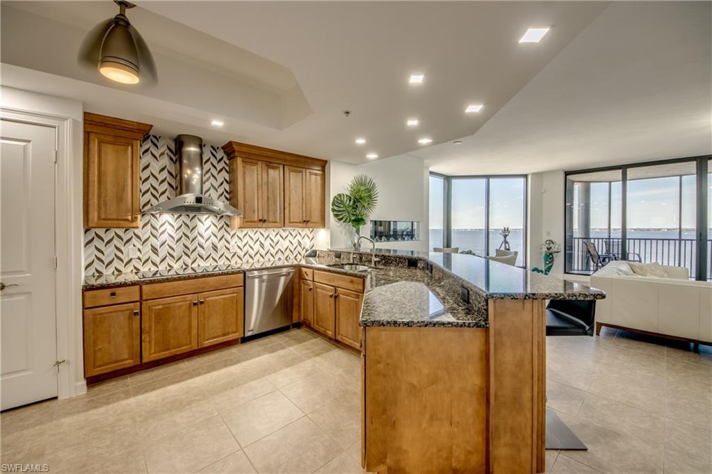 PARKSIDE AT THE RIVERS - Residential