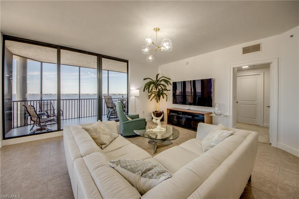 PARKSIDE AT THE RIVERS - Residential