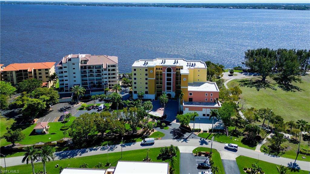 PARKSIDE AT THE RIVERS - Residential