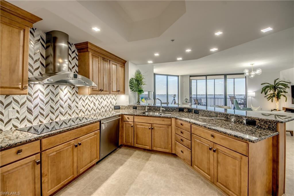 PARKSIDE AT THE RIVERS - Residential