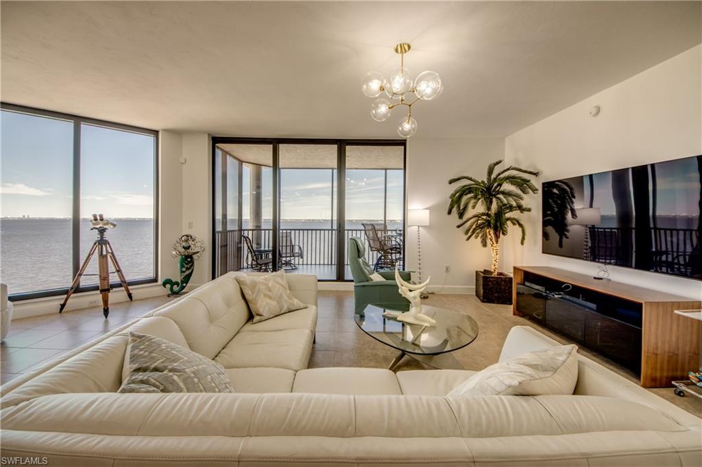 PARKSIDE AT THE RIVERS - Residential