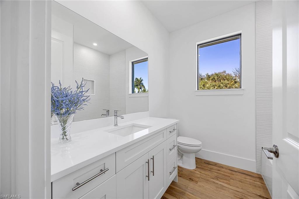 MARCO BEACH - Residential