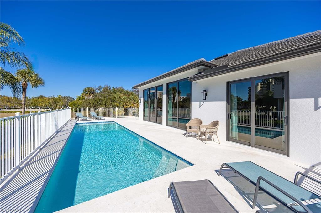 MARCO BEACH - Residential