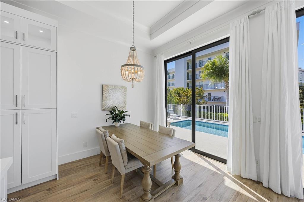 MARCO BEACH - Residential