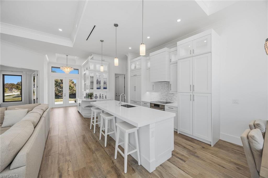 MARCO BEACH - Residential