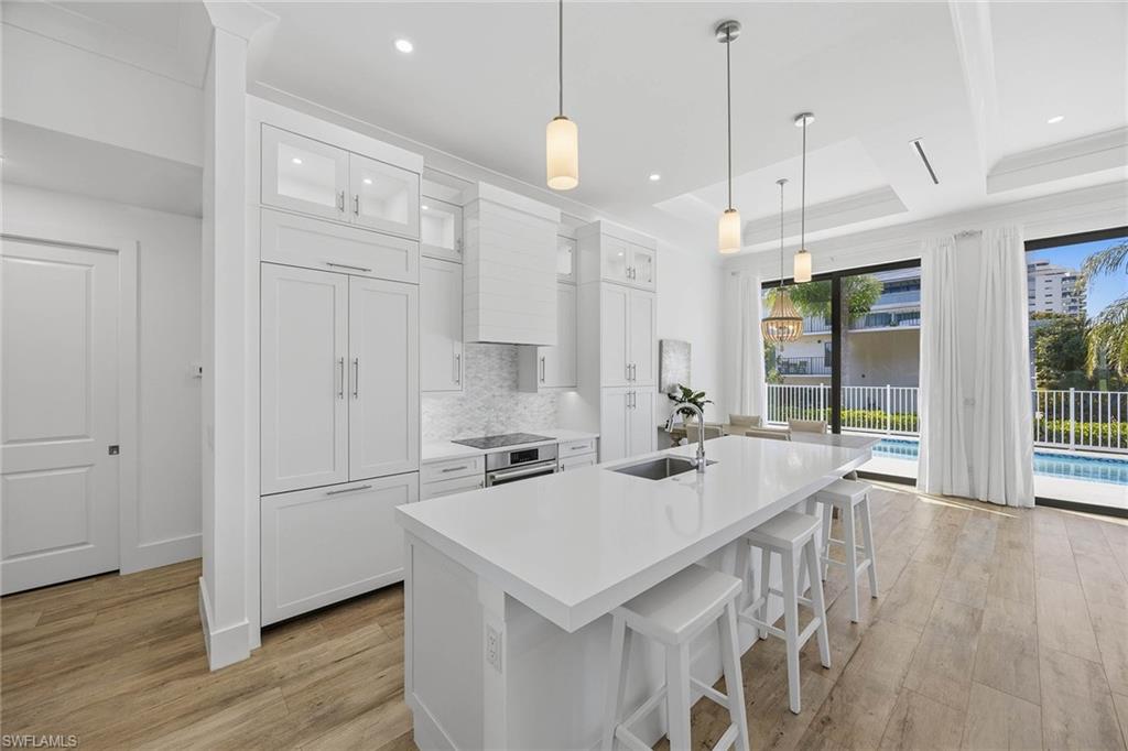 MARCO BEACH - Residential