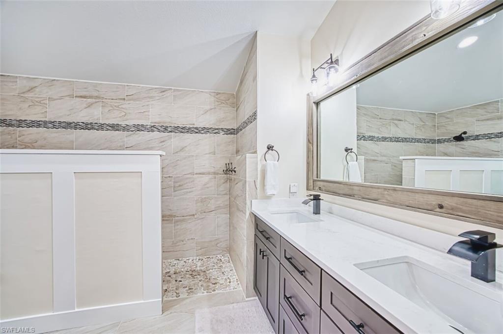 QUEENS PARK AT LAGO VERDE - Residential