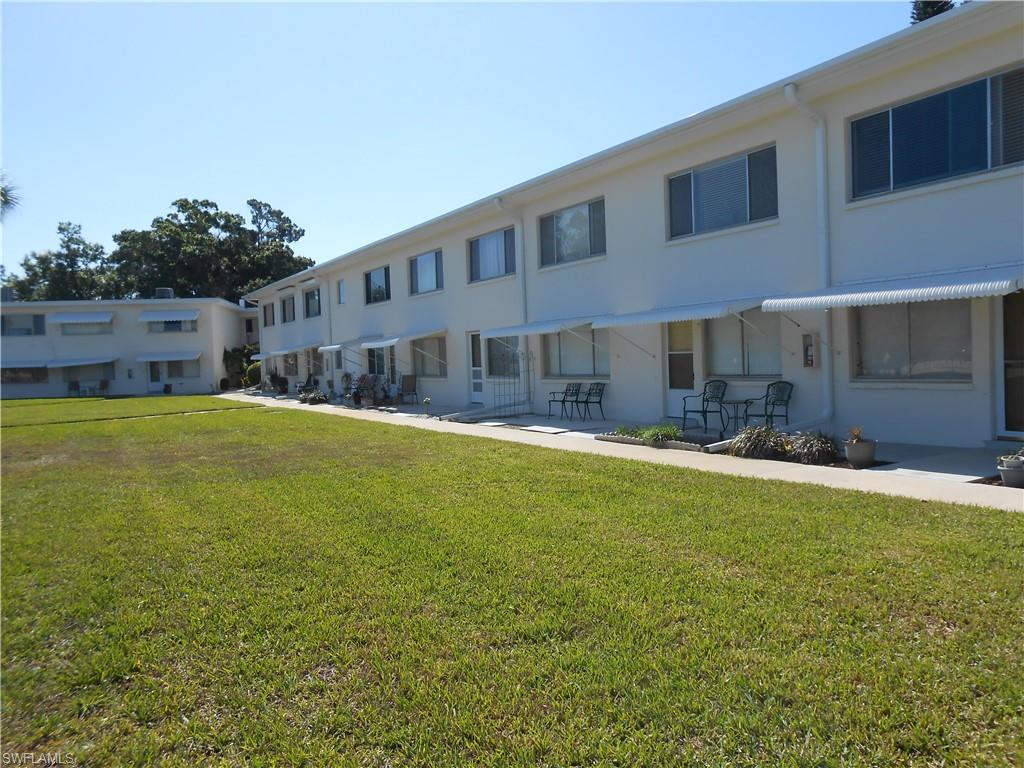 GOLF VIEW APTS CONDOMINIUM - Residential Lease