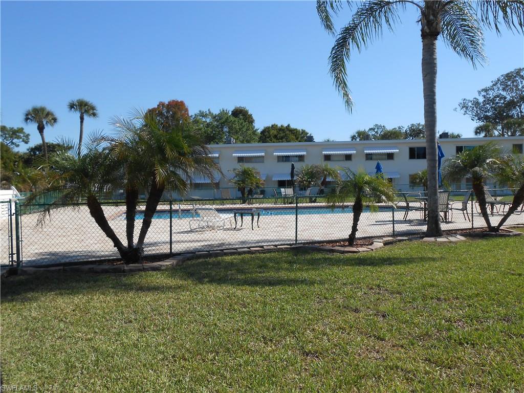 GOLF VIEW APTS CONDOMINIUM - Residential Lease
