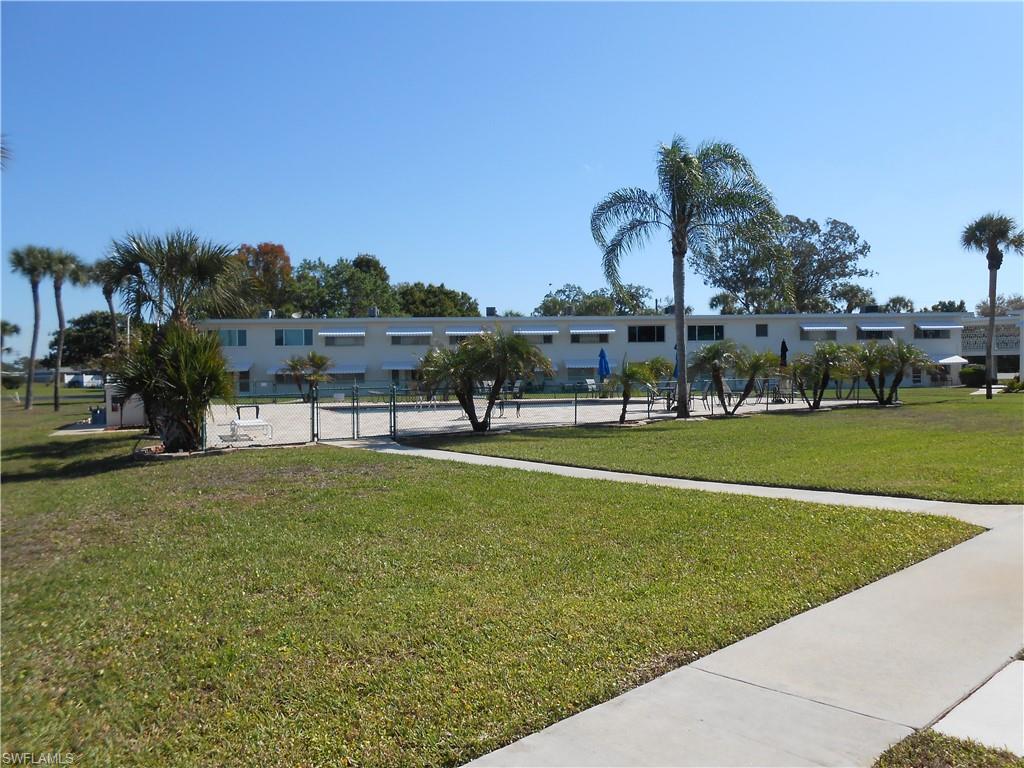 GOLF VIEW APTS CONDOMINIUM - Residential Lease