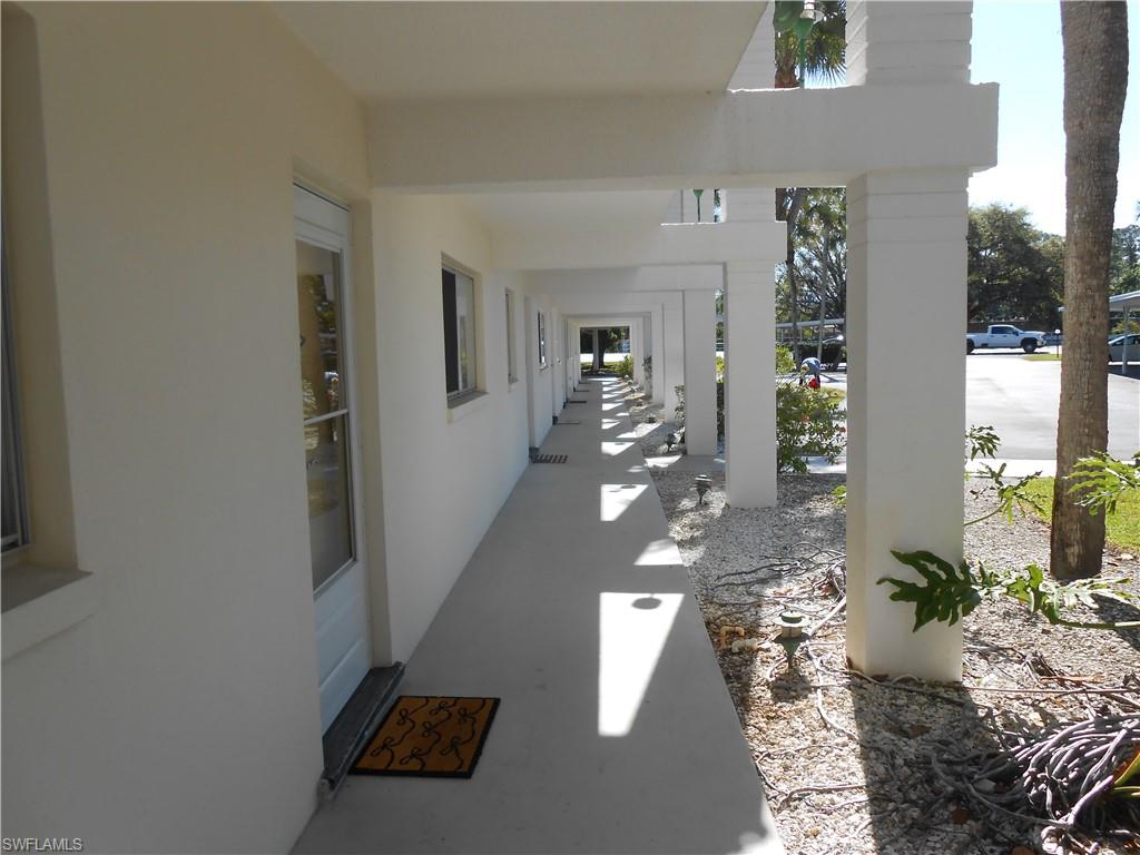 GOLF VIEW APTS CONDOMINIUM - Residential Lease