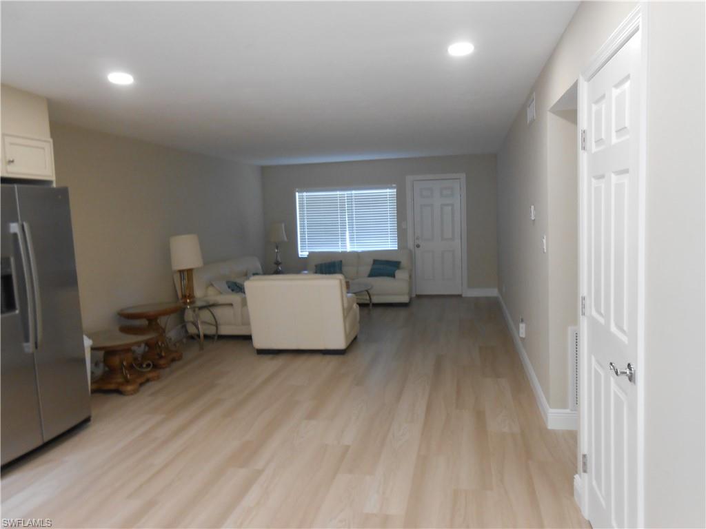 GOLF VIEW APTS CONDOMINIUM - Residential Lease