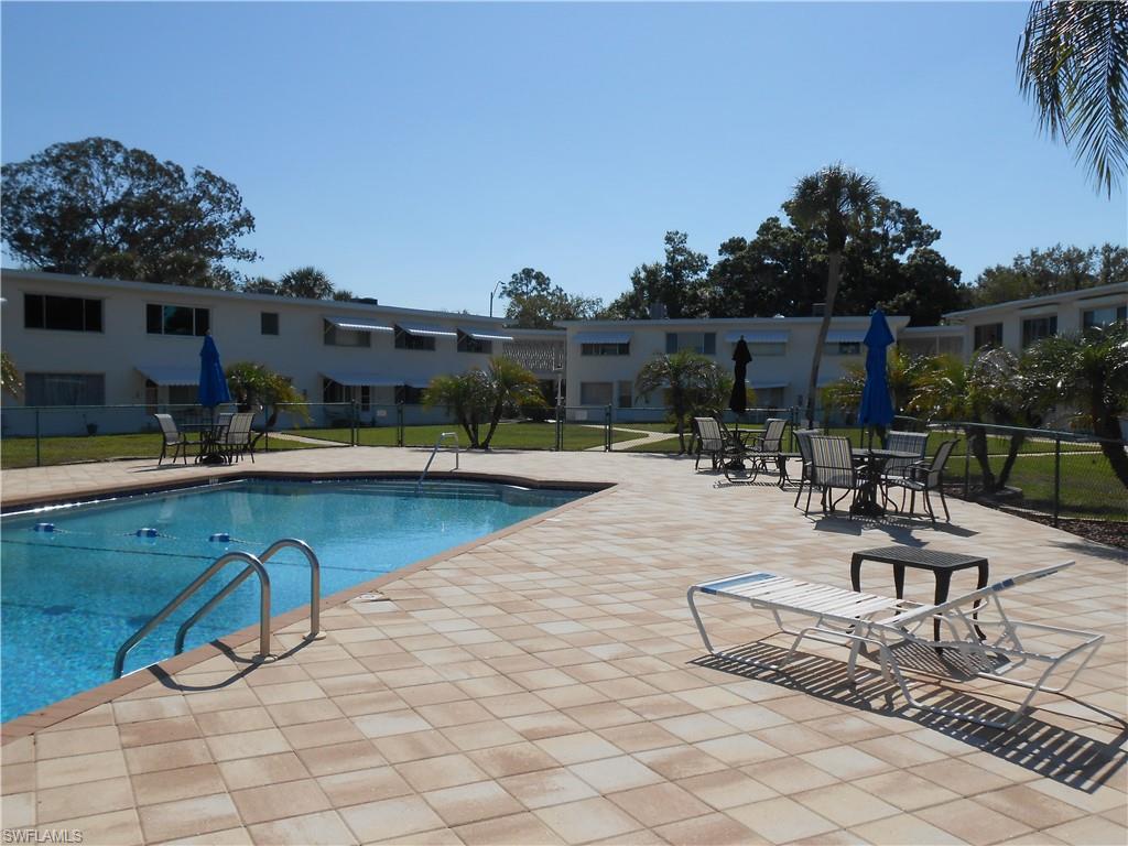 GOLF VIEW APTS CONDOMINIUM - Residential Lease
