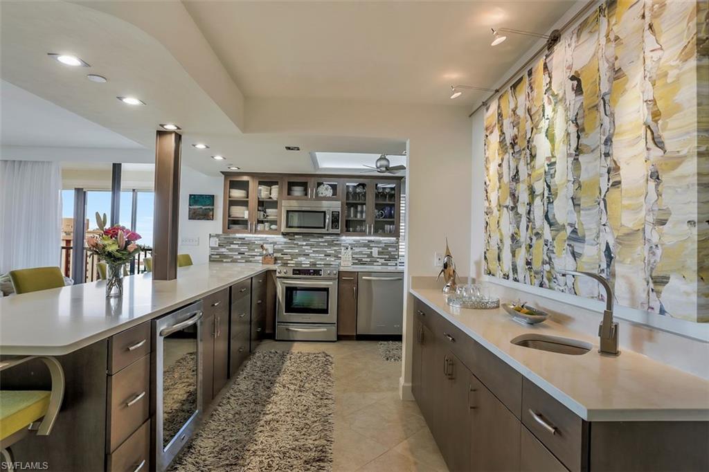 BAY HARBOR CLUB CONDO - Residential