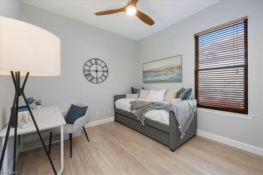 AUTUMN WOODS - Residential