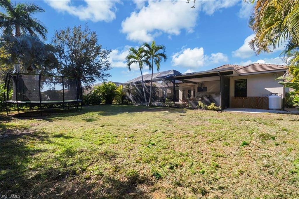 AUTUMN WOODS - Residential