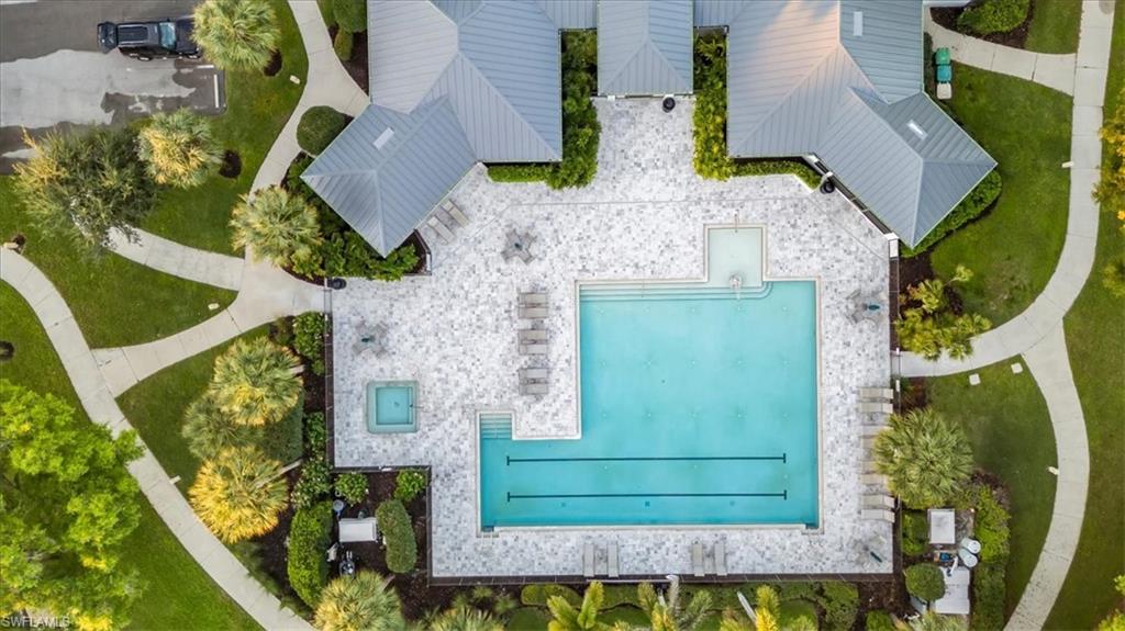 AUTUMN WOODS - Residential