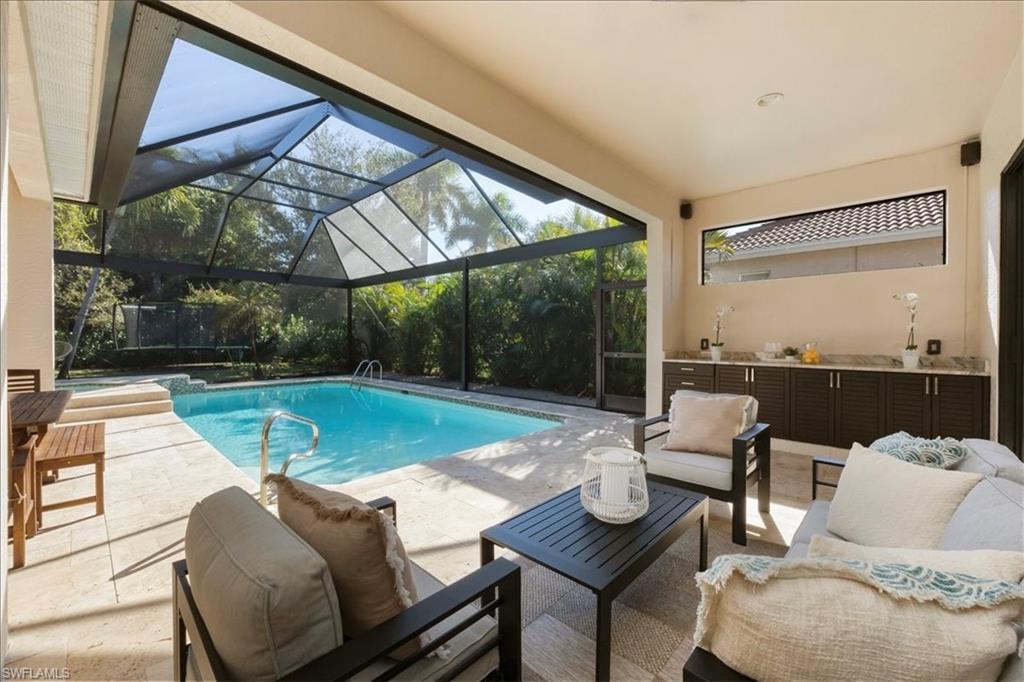 AUTUMN WOODS - Residential