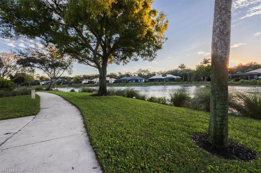 AUTUMN WOODS - Residential