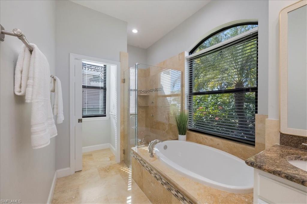 AUTUMN WOODS - Residential