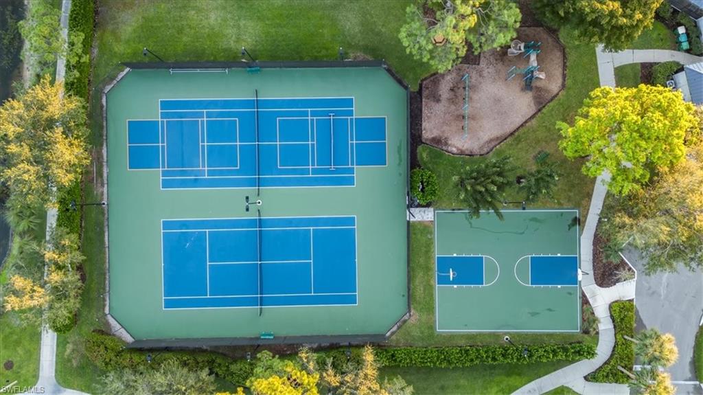 AUTUMN WOODS - Residential