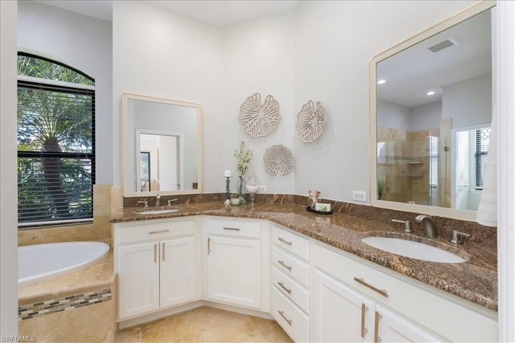 AUTUMN WOODS - Residential