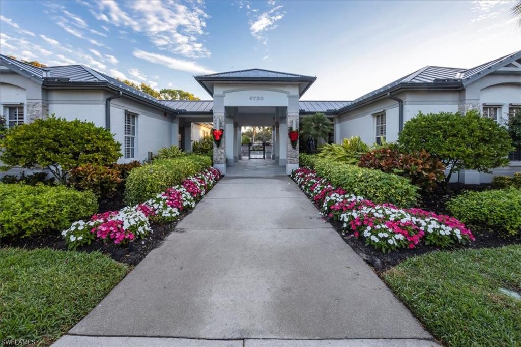 AUTUMN WOODS - Residential