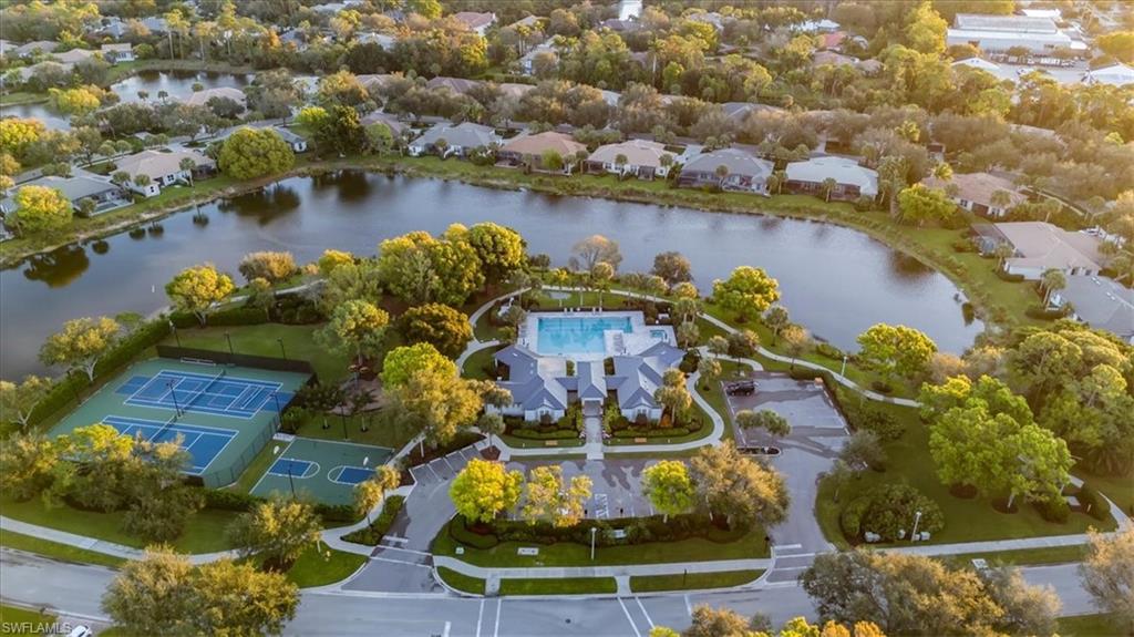 AUTUMN WOODS - Residential