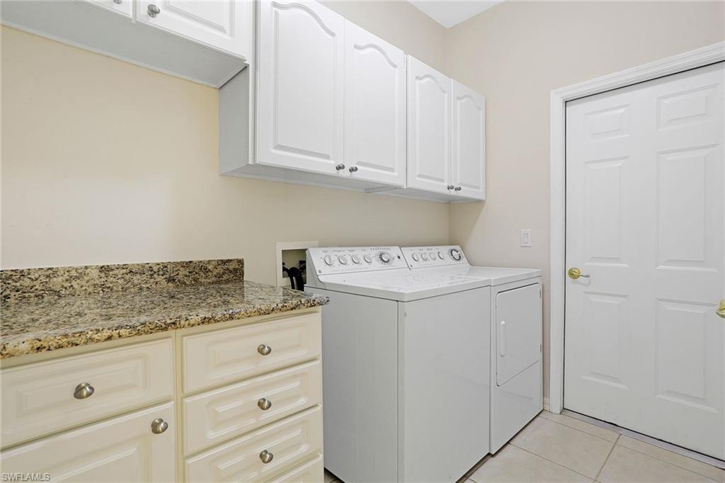 COLONIAL LINKS - Residential