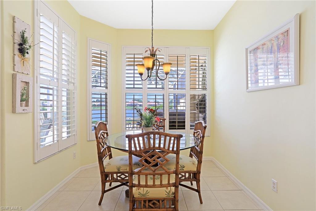 COLONIAL LINKS - Residential