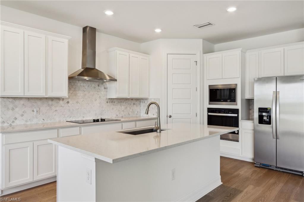 16504 Seven Lakes AVE