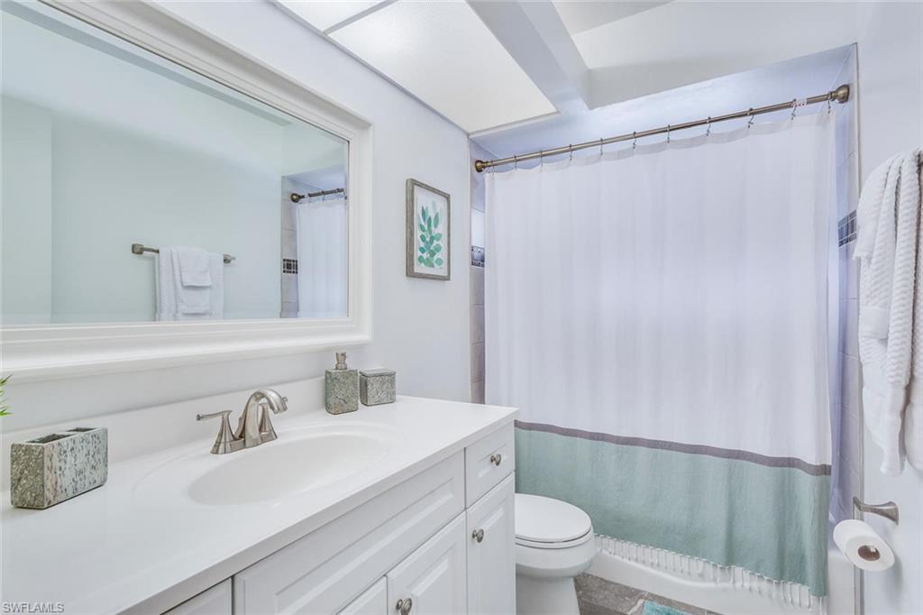 QUAIL HOLLOW - Residential