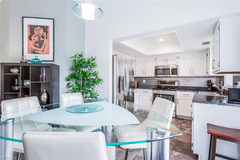 QUAIL HOLLOW - Residential