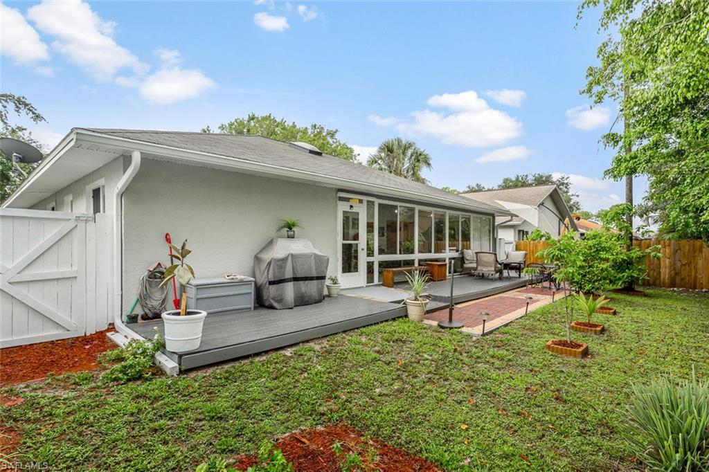 QUAIL HOLLOW - Residential